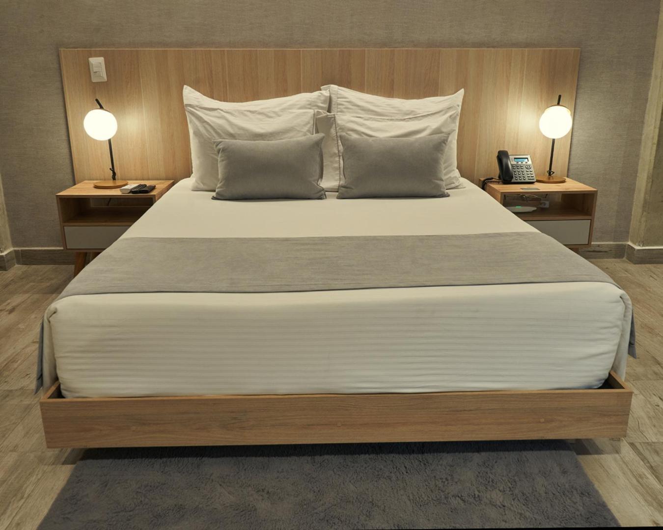 Eutopiq Hotel Medellin Ngoại thất bức ảnh